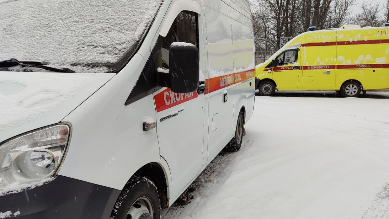 Автівки окупаційної швидкої допомоги. Фото з відкритих джерел