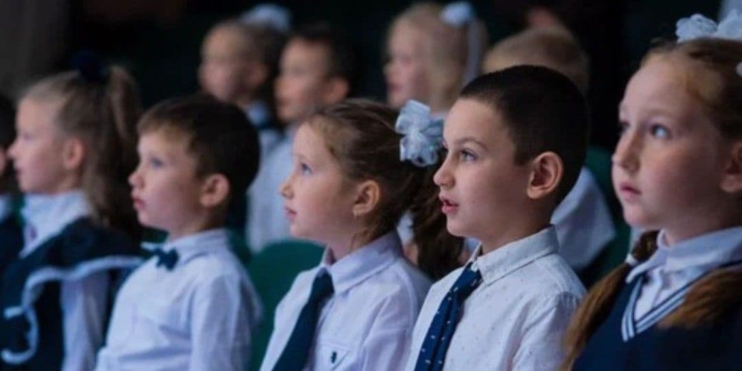 Діти окупованої Луганщини. Фото з відкритих джерел