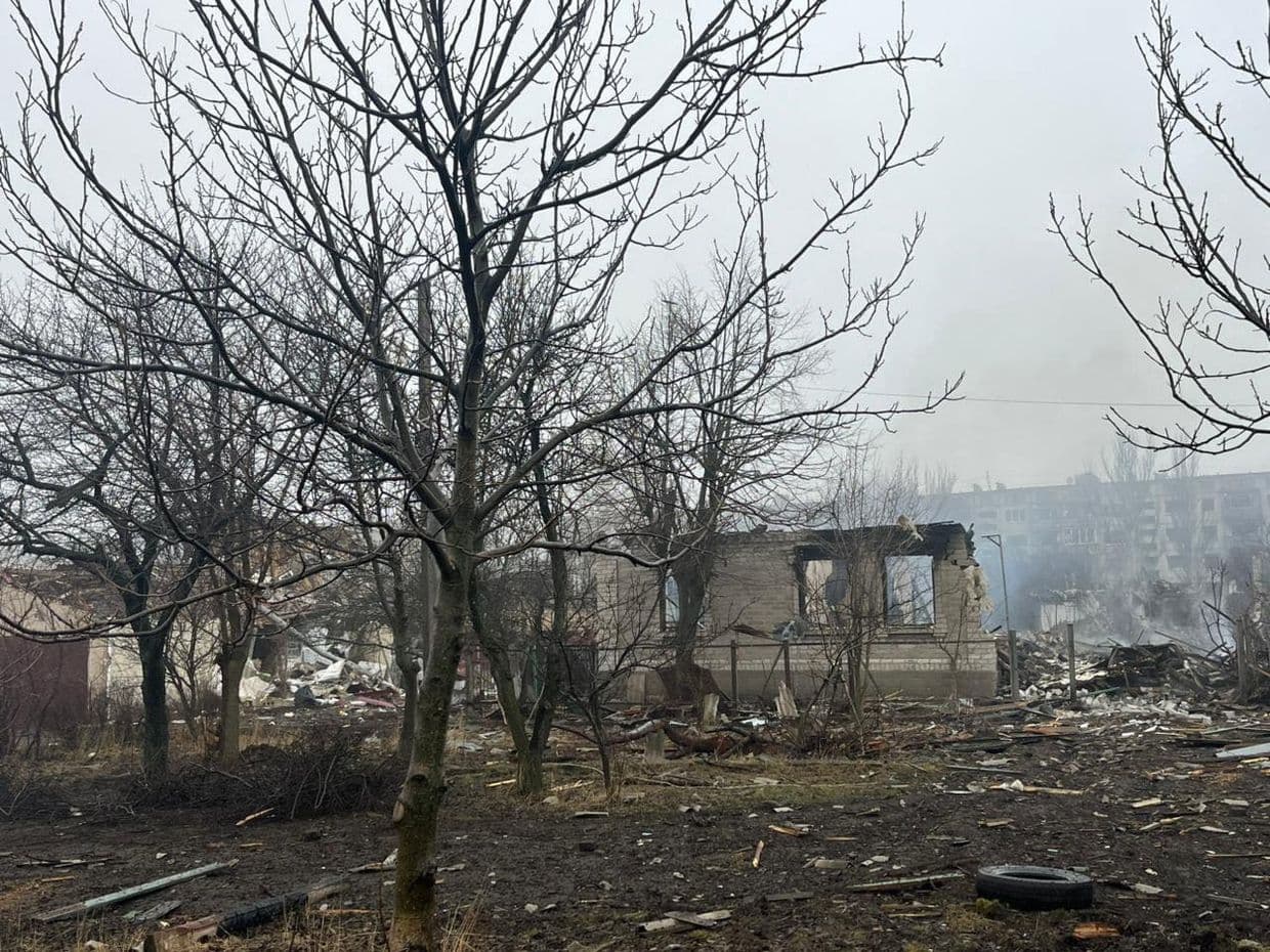 Ночью рашисты сбросили на Краматорск 2 авиабомбы: есть раненые дети