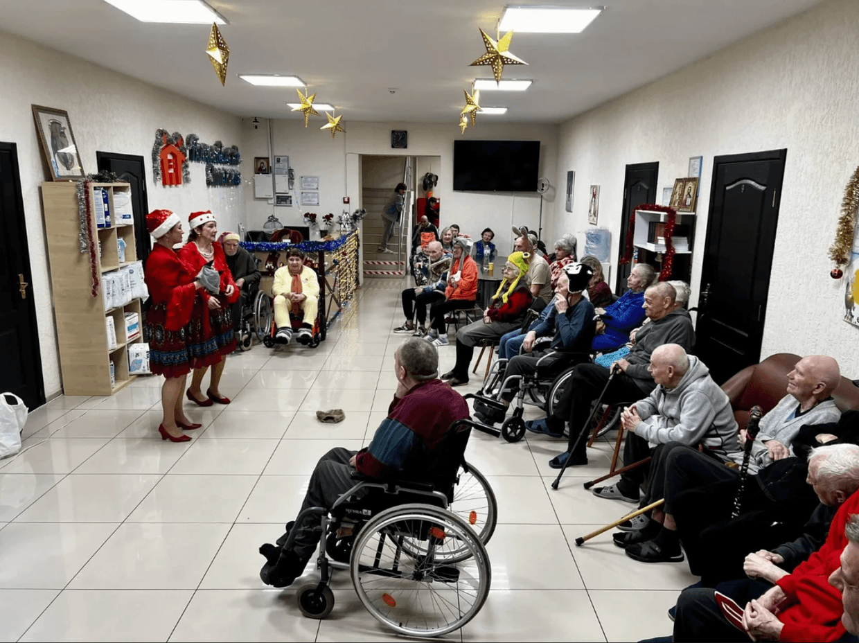 Один день в частном доме престарелых в Харькове: как все устроено