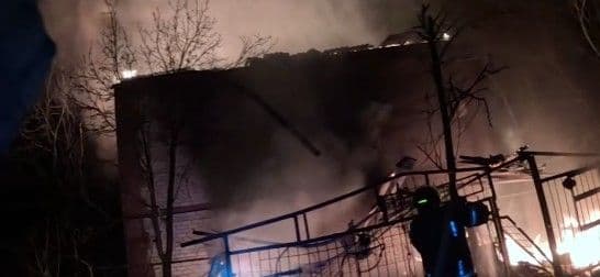 Вогнеборці показали, як ліквідовували наслідки російських обстрілів Дружківки та Слов'янська (відео)