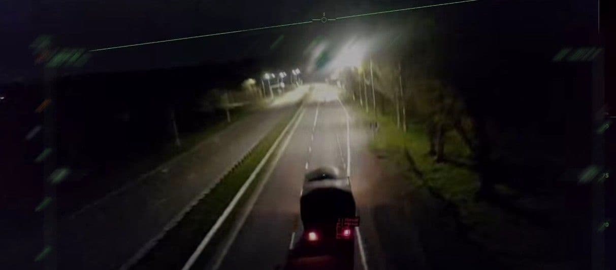 В "Азові" показали, як їхні ударні "крила" полюють на логістику окупантів над нічним Донецьком (відео)