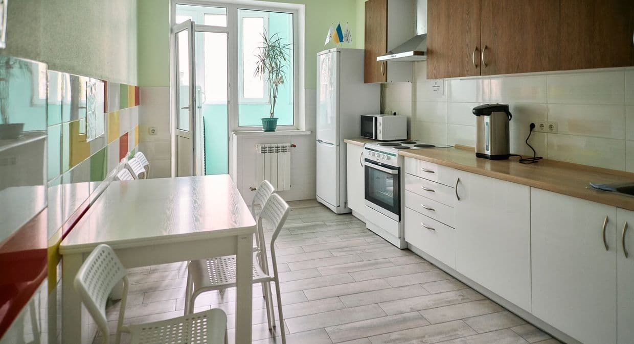 У Києві відкрилася соціальна квартира для молодих людей, які повернулися з окупації