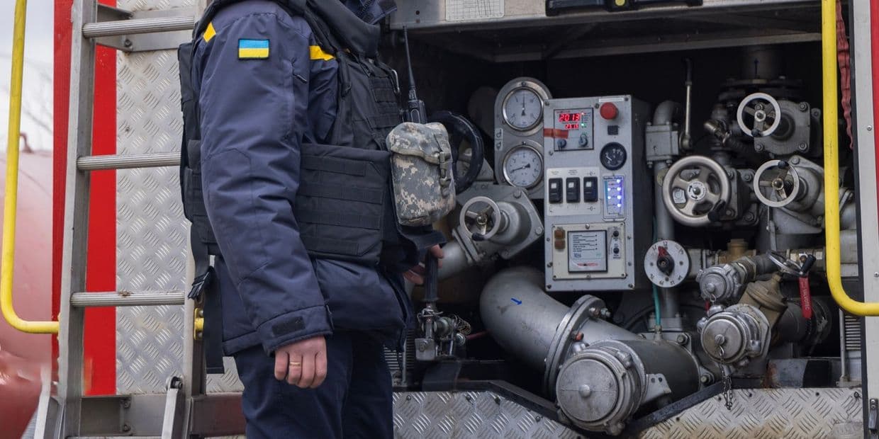 На пожежі. Фото: ДСНС Донеччини