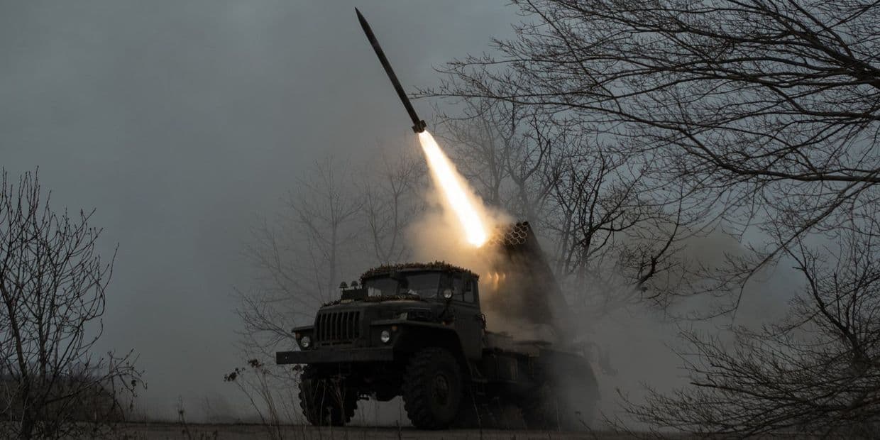 Стріляє "Град". Фото 148-ї окремої артилерійської Житомирської бригади