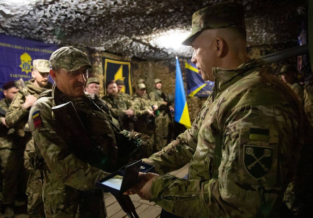 Сирський нагородив захисників Покровського напрямку (фото)