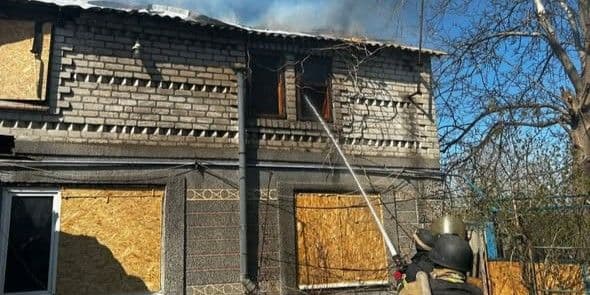 Рятувальники Донеччини залучалися до ліквідації 7 пожеж, 3 з яких спричинені обстрілами (фото)
