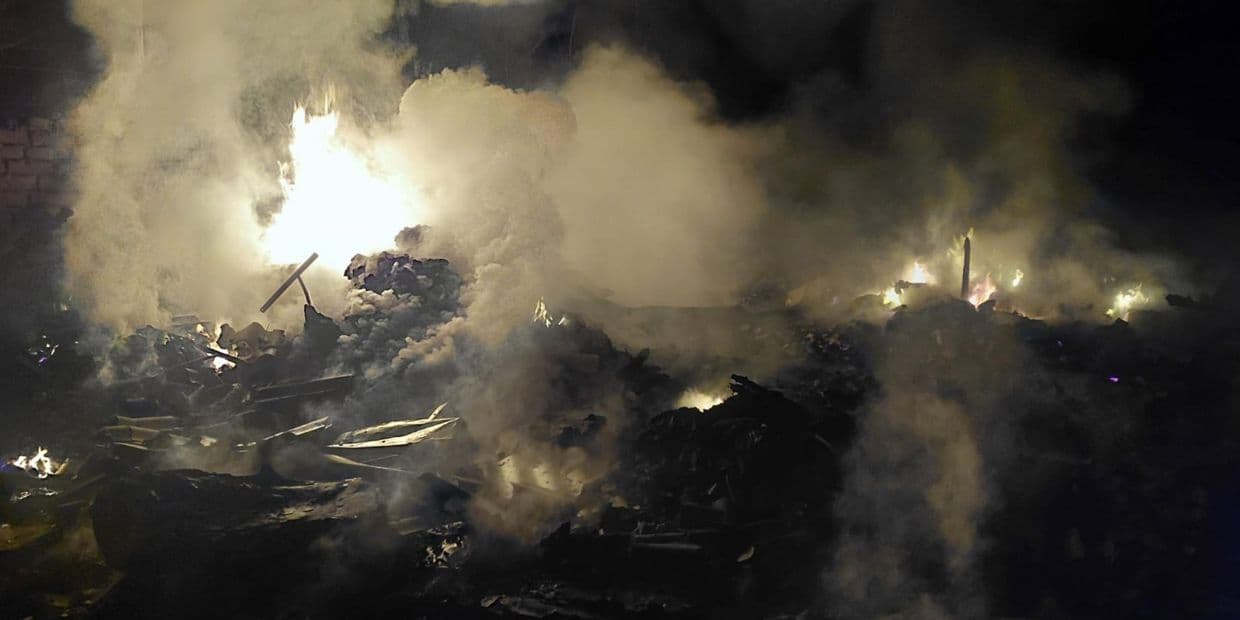 На Донетчине огнеборцы тушили пожары в Славянске, Шабельковке и Приволье: подробности (фото)