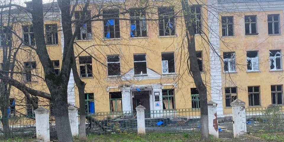 Рашисти 23 рази вдарили по цивільних на Донеччині, з лінії фронту евакуювали ще 72 дитини (фото)