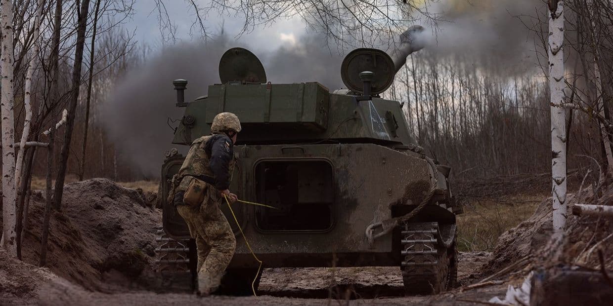 Стріляє САУ 2С1 "Гвоздика". Фото: 68-ї окремої єгерської бригади ім. Олекси Довбуша