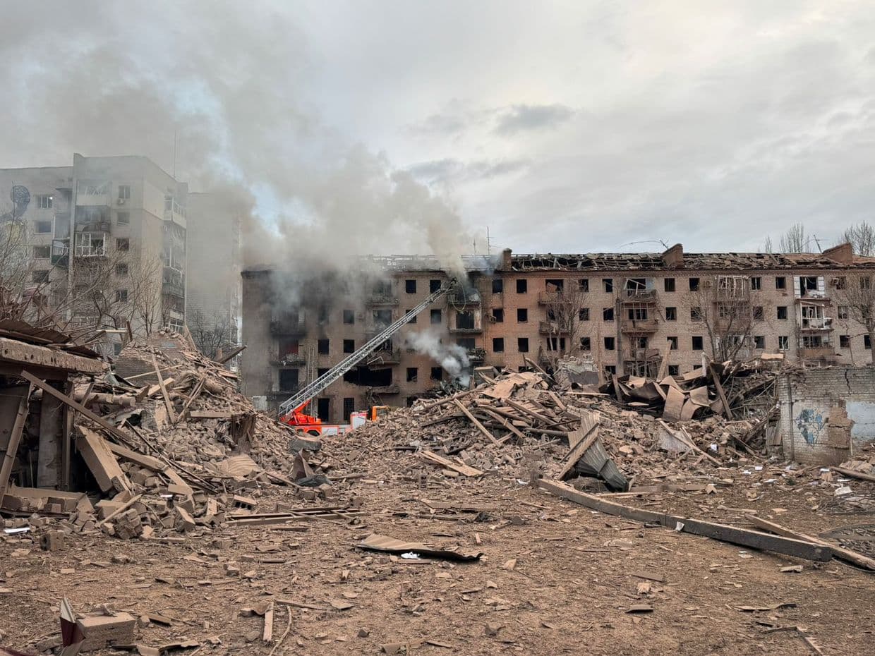 Рано вранці рашисти скинули на середмістя Слов'янська бомбу ФАБ-1500: які наслідки (фото)