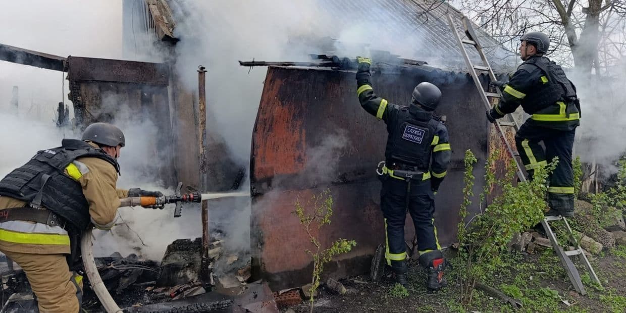 Гасіння пожежі. Фото: ДСНС Донеччини