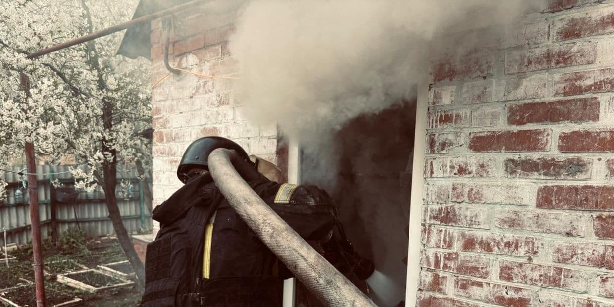 Пожар в Славянске: что тушили огнеборцы (фото)