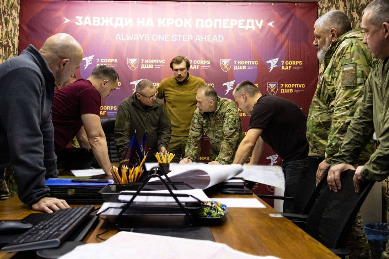 Фото з фейсбук-сторінки головнокомандувача ЗСУ