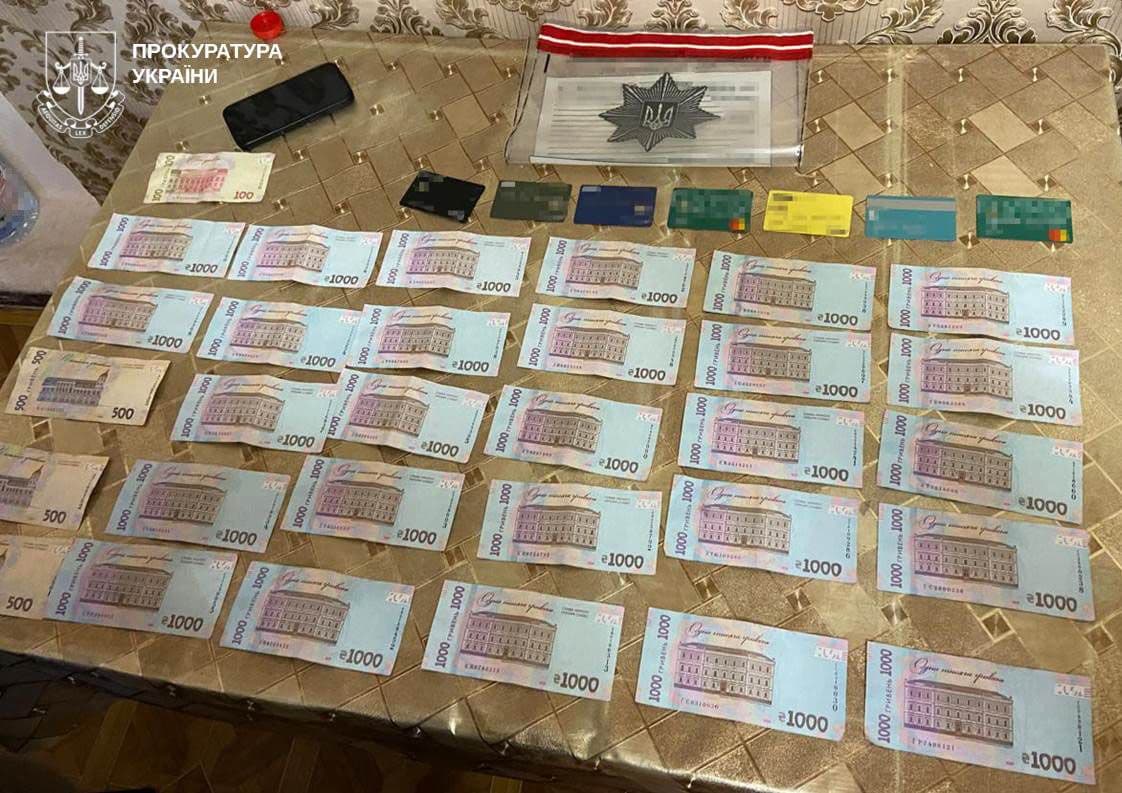 У Краматорську правоохоронці перекрили нелегальний "наркобізнес" із щомісячним обігом в мільйон гривень