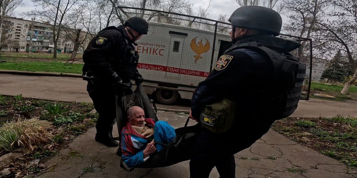 У Дружківці тривають евакуаційні заходи: вивезли ще 2 маломобільних жителів (фото)