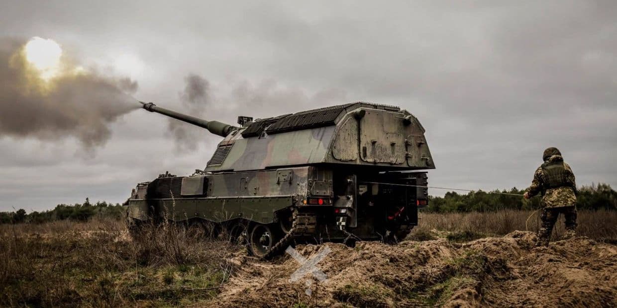 Стріляє САУ Panzerhaubitze 2000. Фото 43-ї окремої артилерійської бригади імені гетьмана Тараса Трясила