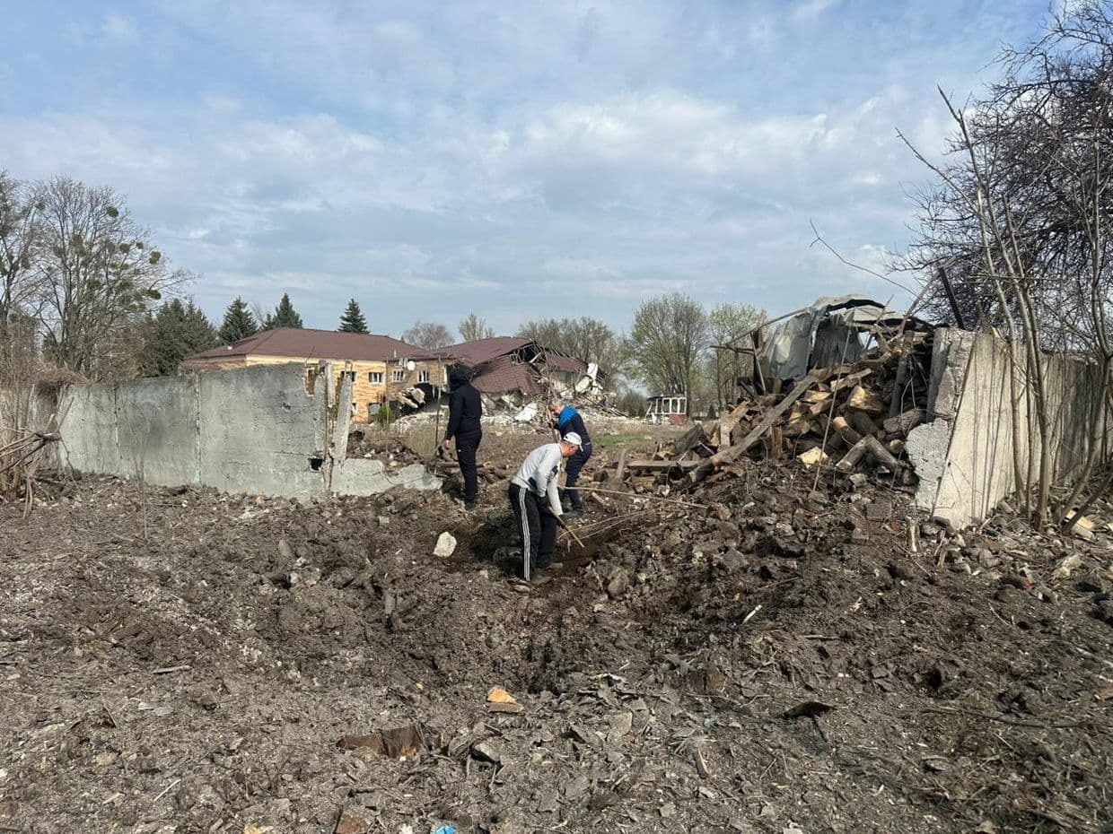 Уночі росіяни скинули 3 авіабомби на Краматорськ: які наслідки