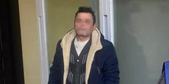 Судитимуть жителя Донеччини, який металевою лопаткою вбив сестру, зятя та його хвору мати (фото)