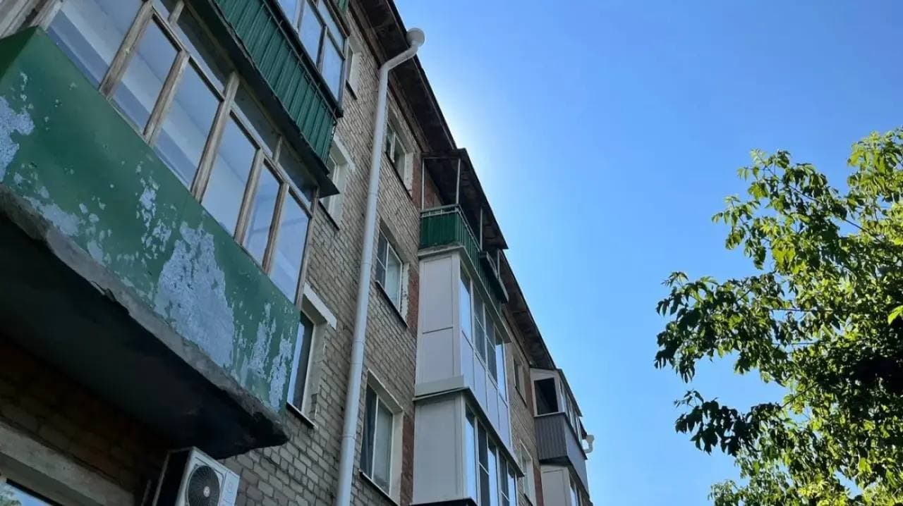 Дом в оккупированном Луганске. Фото из открытых источников