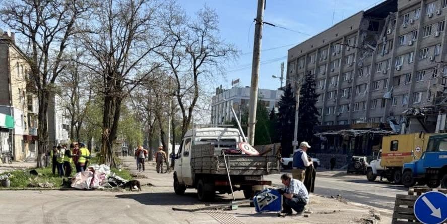 Ликвидация последствий российского авиаудара по Краматорску, 6 мая 2026 года. Фото: Краматорский городской совет
