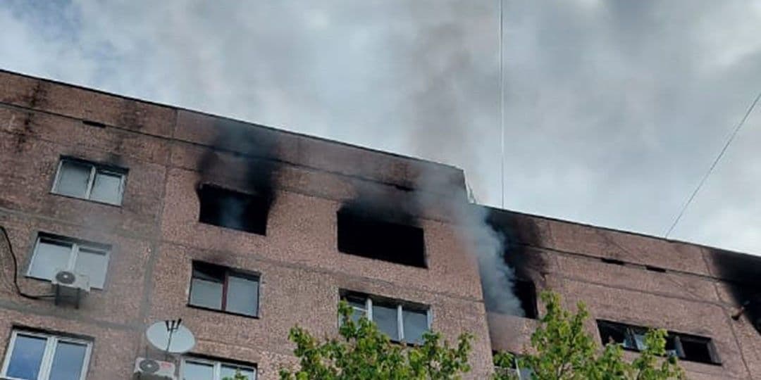 Обстріли Донеччини призвели руйнувань ще 12 цивільних об'єктів, зокрема 5 житлових будинків (фото)