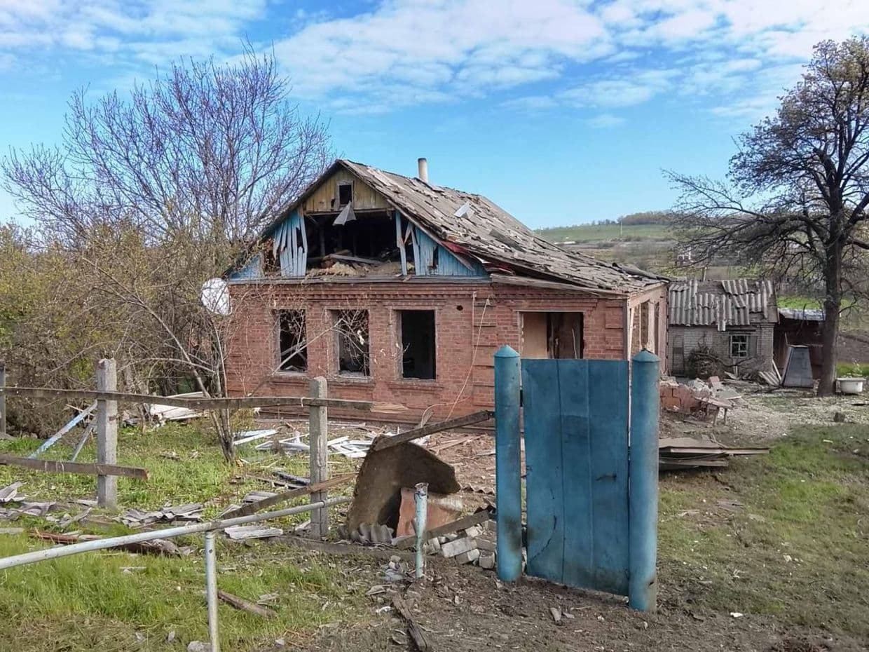 <em>Наслідки обстрілів на Донеччині. Фото: ОВА</em>