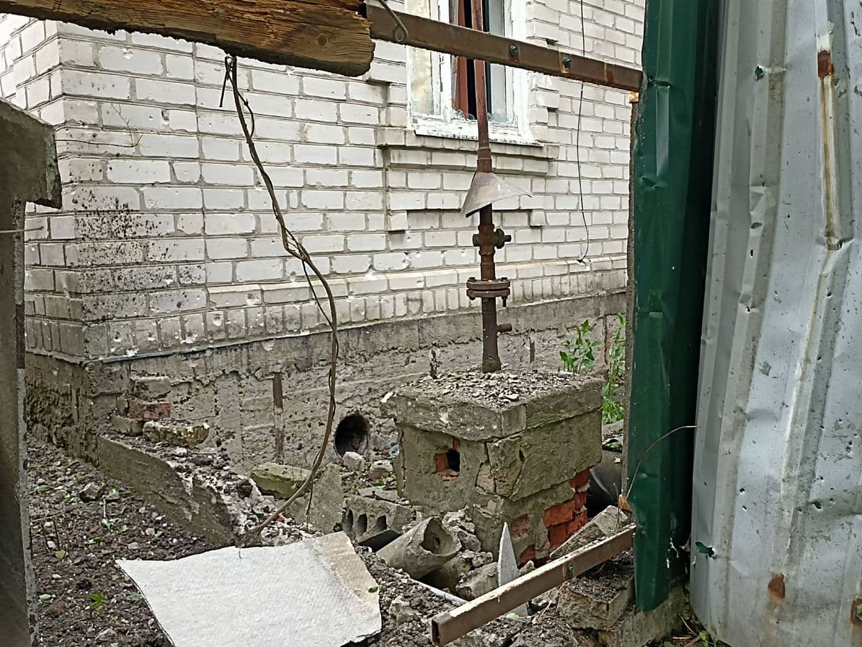 Наслідки російського обстрілу Донеччини. Фото: Донецькоблгаз