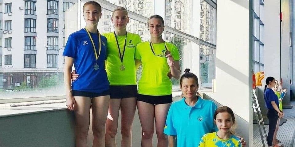 Еще 3 медали чемпионата Украины по прыжкам в воду добавили в свой актив юные луганчанки