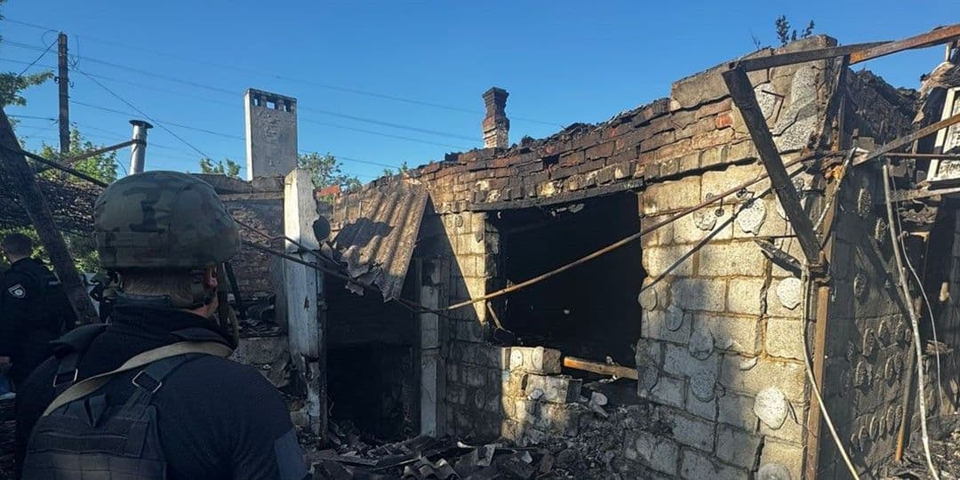 Унаслідок обстрілів Донеччини зазнали руйнувань ще 40 цивільних об'єктів, а серед поранених — дитина (фото)