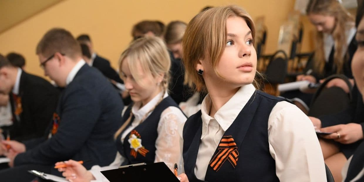 Здобувачі освіти на ТОТ Донеччини. Фото з відкритих джерел