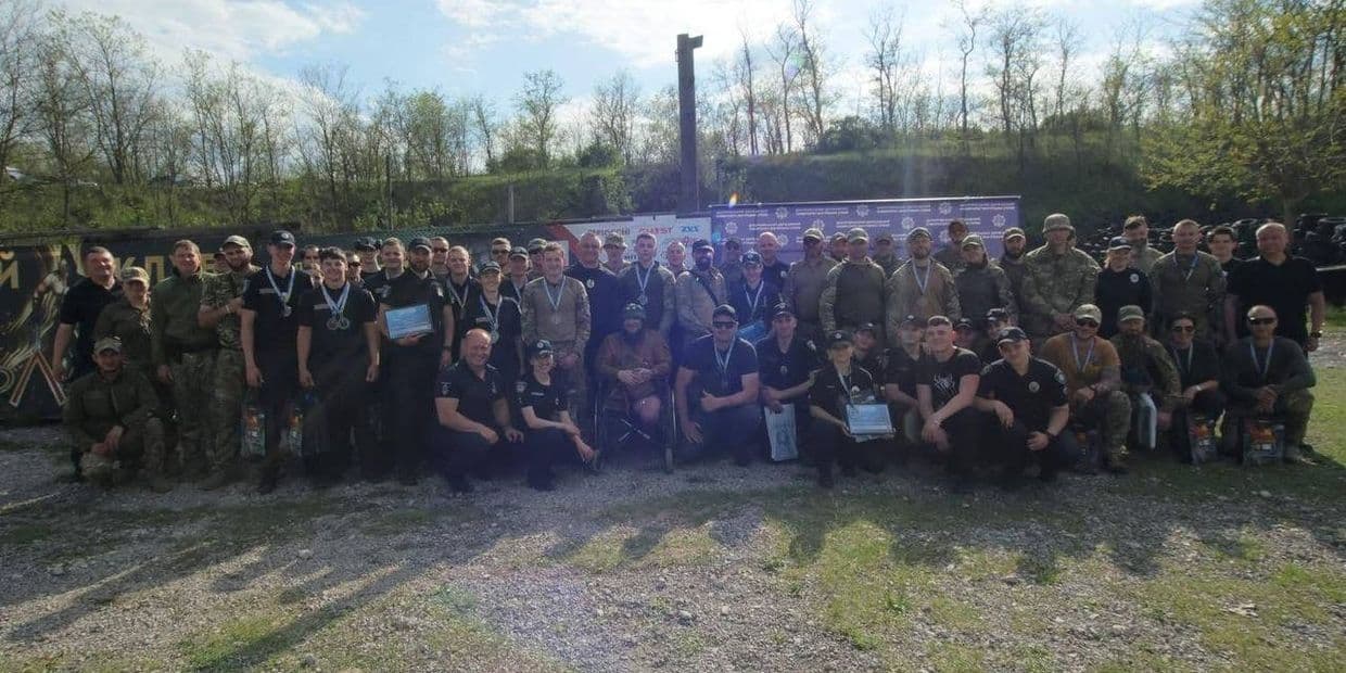 Поліціянти Луганщини змагалися у турнірі з практичної стрільби та поліцейського снайпінгу (фото)