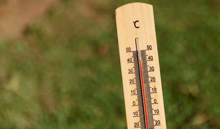 Вуличний термометр, +42°C. Фото ілюстративне: freepik
