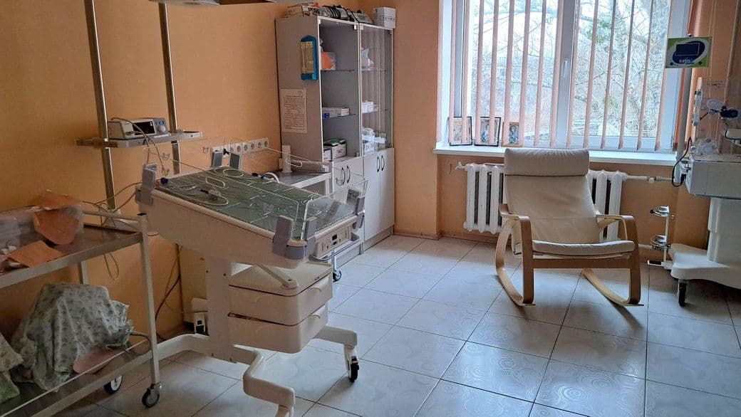 Закрили акушерське відділення: стало відомо, як працює єдиний на єдиний на Донеччині пологовий будинок і медицина у Слов'янську
