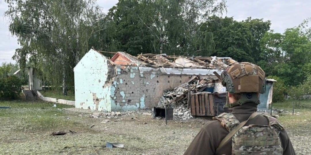 Попередньо доба на Донеччині минула без постраждалих, однак пошкоджено 15 цивільних об'єктів (фото)