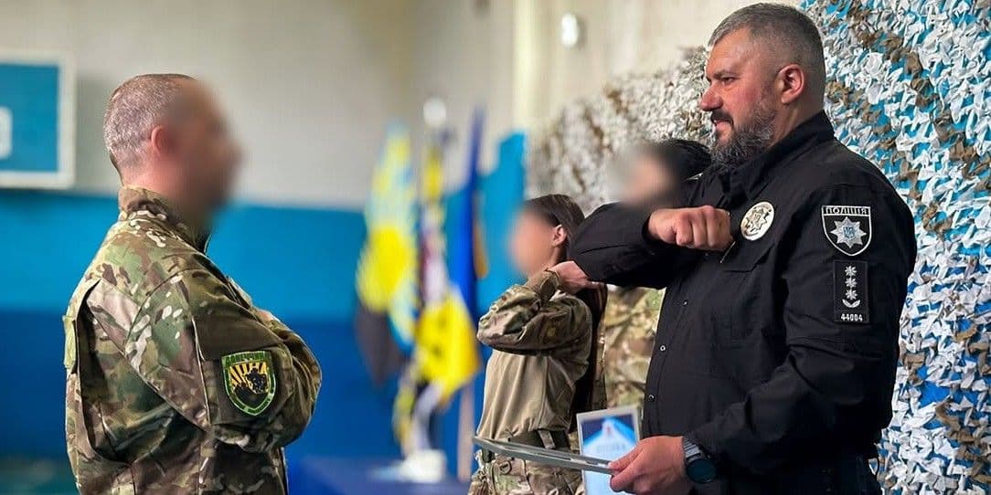 Бійці стрілецького батальйону поліції Донеччини отримали державні, обласні та відомчі нагороди (фото, відео)