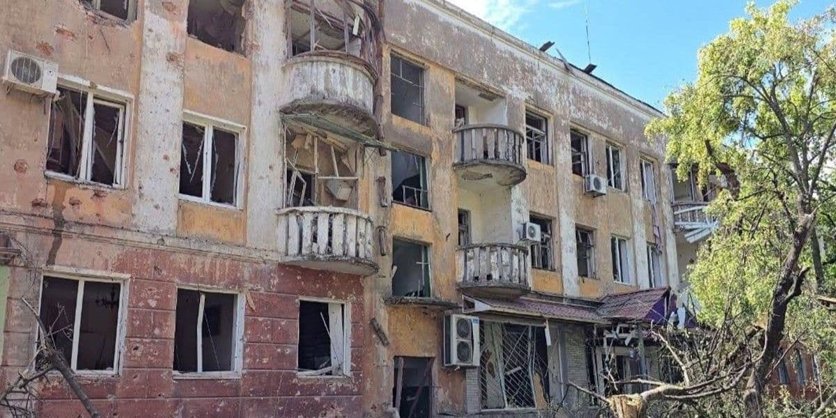 У поліції показали перші хвилини після сьогоднішньої російської терористичної атаки на Слов'янськ (фото, відео)