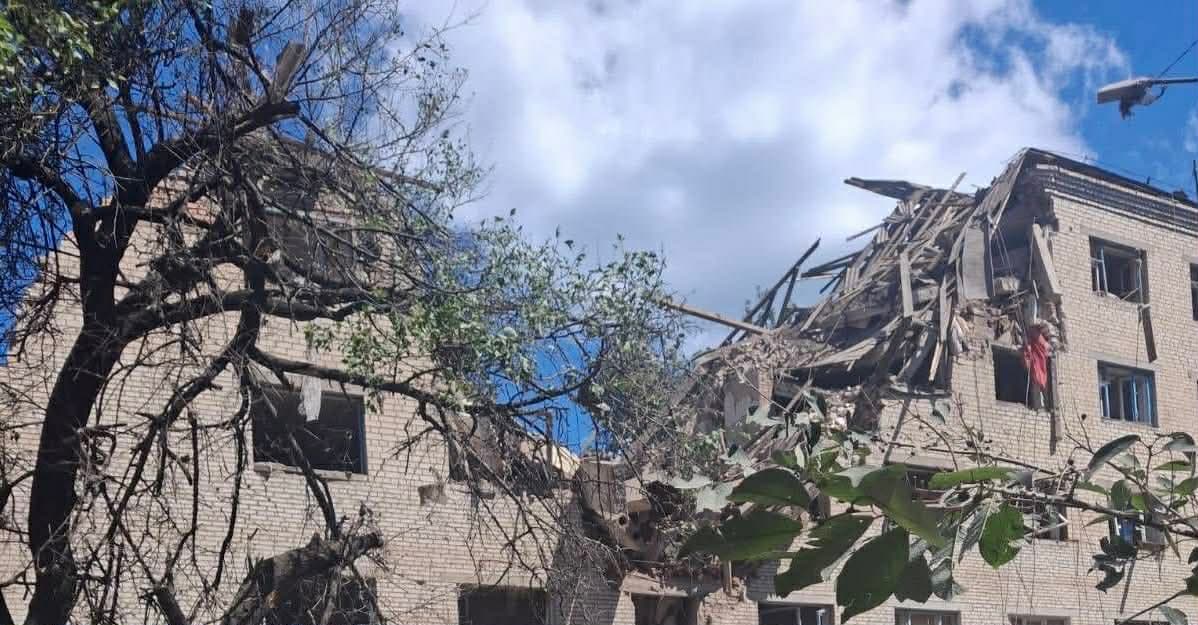 Ворог обстріляв Словʼянськ: відомо про трьох постраждалих