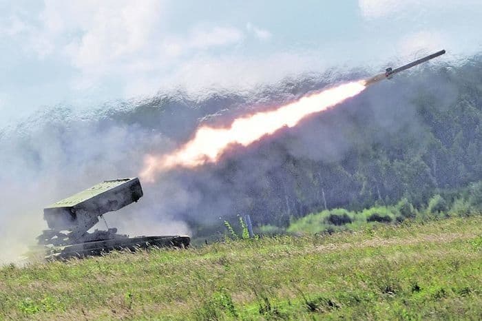 Стріляє ворожа ТОС-1А "Сонцепьок". Фото з відкритих джерел
