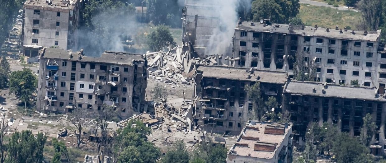 Рашисти знову вдарили по будинках у Миколаївці на Донеччині: є руйнування багатоповерхівок