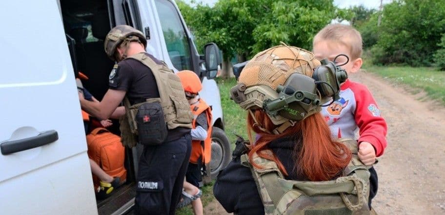 Эвакуация детей. Фото иллюстративное: НПУ