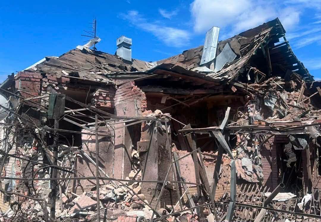 Один загиблий і шестеро поранених внаслідок ворожих обстрілів на Донеччині