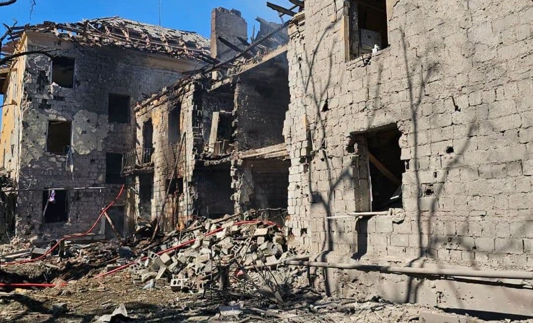 Ще 60 цивільних об'єктів зазнали руйнувань унаслідок російських обстрілів (фото)
