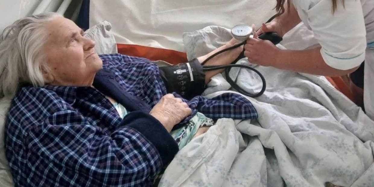 Завдяки соціальному перевезенню пацієнти Селидівської центральної міської лікарні продовжать лікування на Одещині