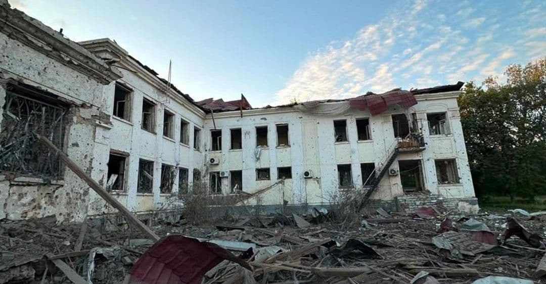 КАБи, "Торнадо-С" та ударні дрони: ворог масовано бив по населених пунктах Донеччини (фото)