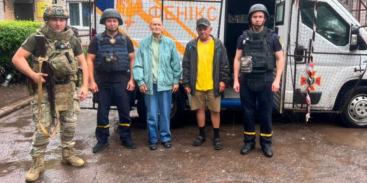 За неделю из опасной Дружковки эвакуировали еще более 30 гражданских, в том числе 7 маломобильных (фото)