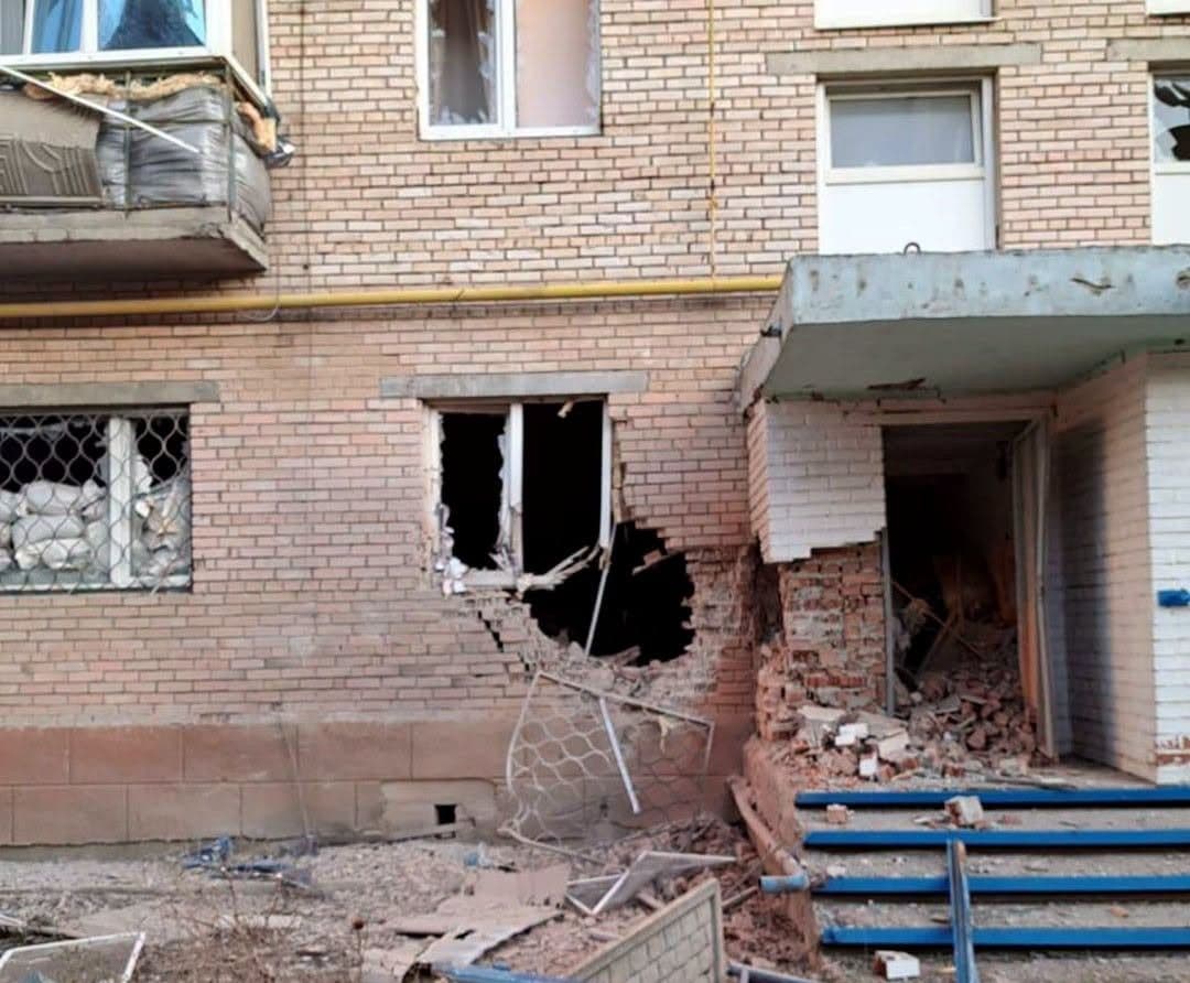 На Слов'янськ рашисти скинули 3 бомби, а по Краматорську били з артилерії та дронами (фото)