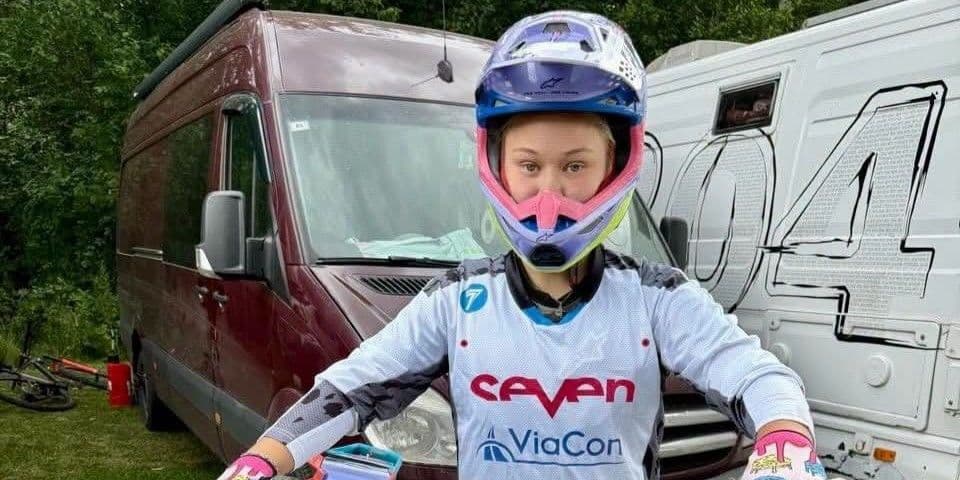Спортсменка з Покровської громади представила Донеччину на міжнародних змаганнях з мотокросу (фото)