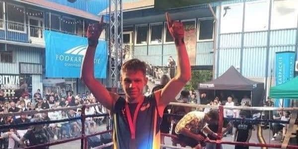 Боксер с Луганщины нокаутом принес Украине победу на соревнованиях в Польше (фото)