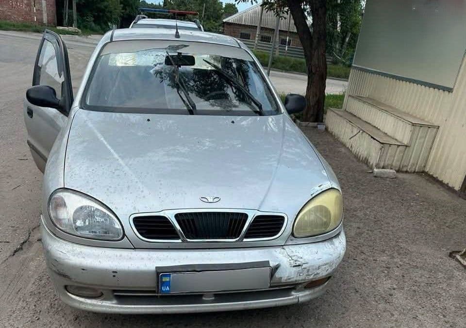 У Слов'янську чоловік пропонував патрульним хабаря, щоб його п'яний син уникнув адміністративної відповідальності (фото)